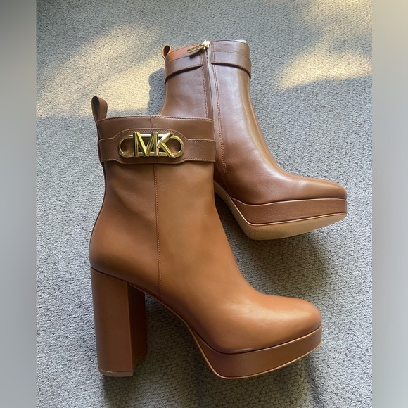 Michael Kors Women's Brown Leather Parker Platform Bootie Boots 4" Heel 10M New! - Picture 1 of 8